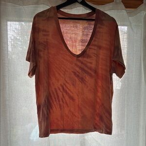 American Eagle Outfitters Soft & Sexy V-Neck in Warm Tie-Dye